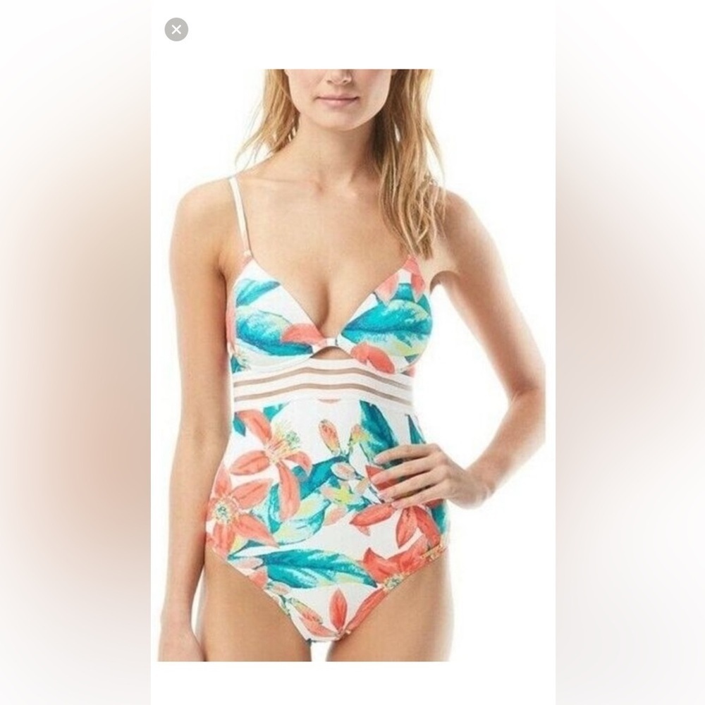 Vince Camuto Tropical women